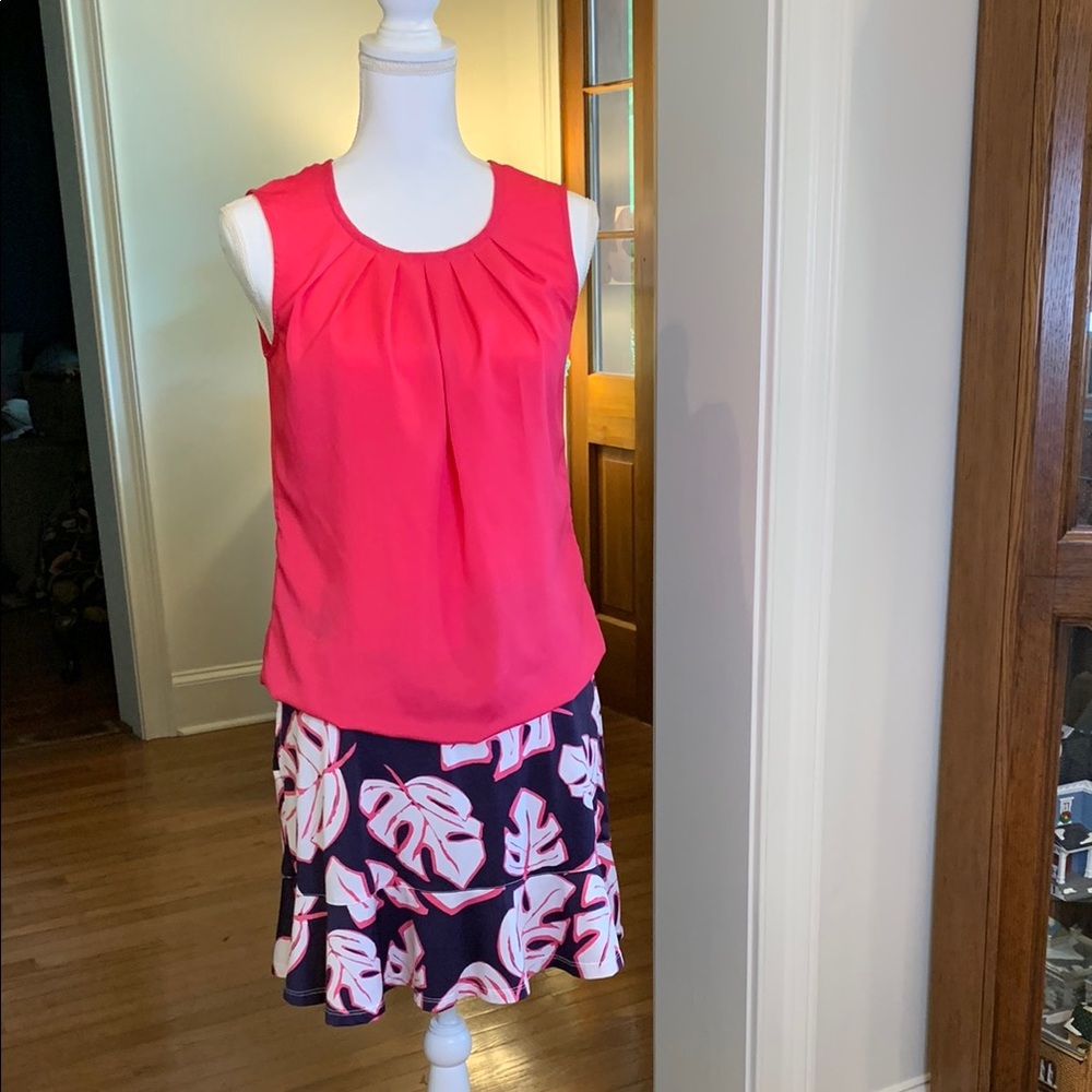 Pink Sleeveless Merona Top with Blue and White Emerald 18 Leaf Skirt